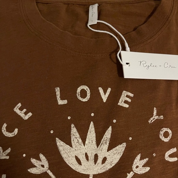 Rylee + Cru boxy tee -Fierce Crew Neck Tee size L - Picture 2 of 4